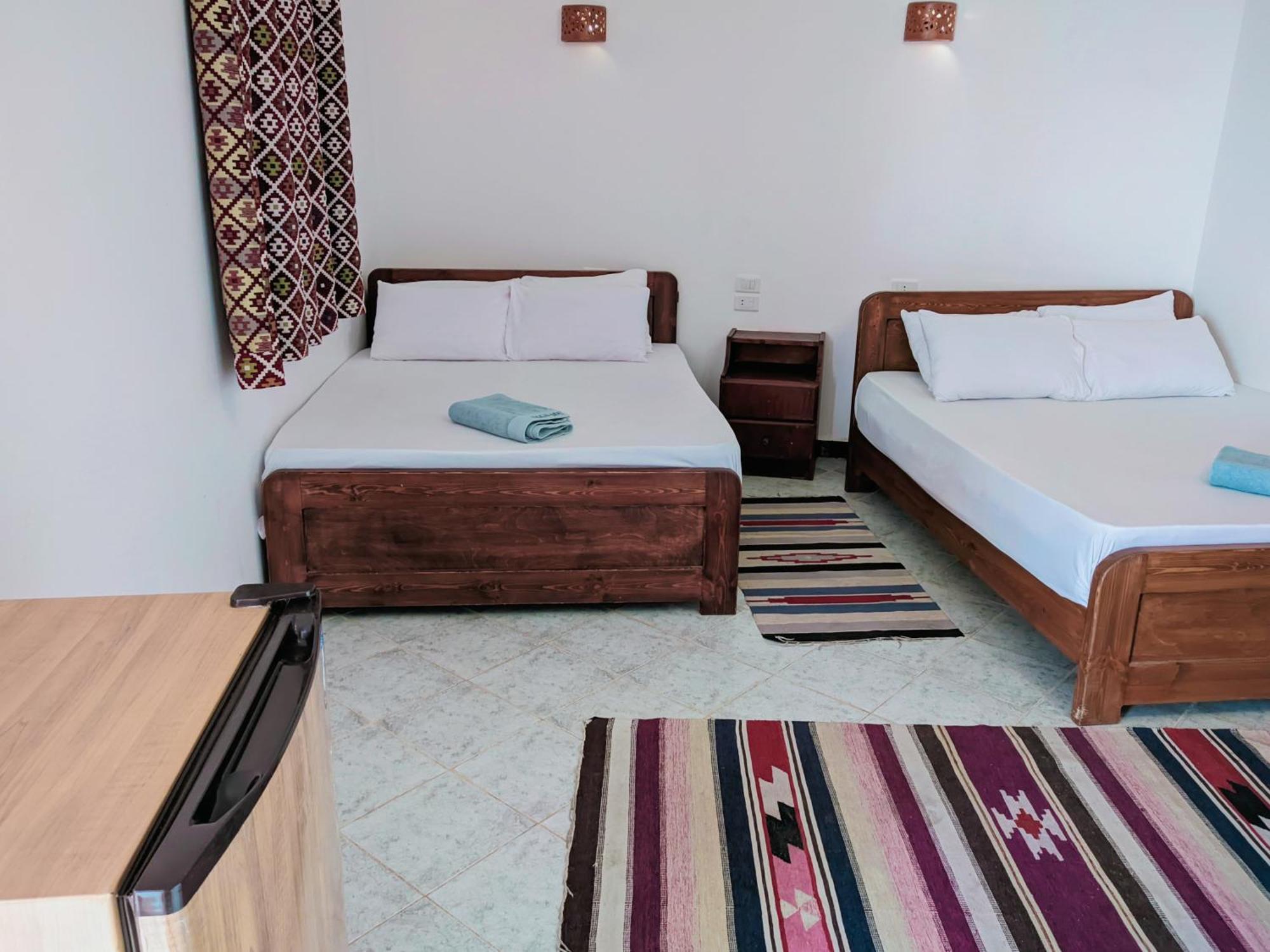 فندق Ghazala Oasis دهب المظهر الخارجي الصورة