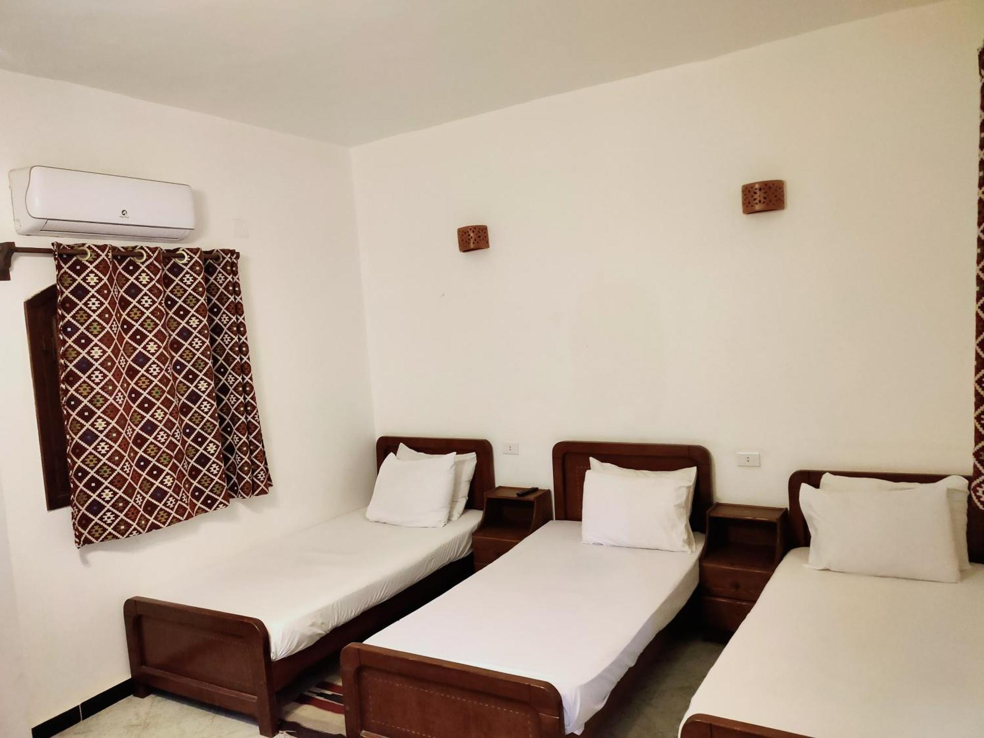 فندق Ghazala Oasis دهب المظهر الخارجي الصورة