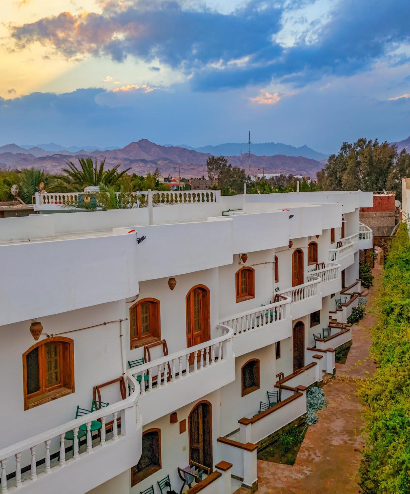 فندق Ghazala Oasis دهب المظهر الخارجي الصورة
